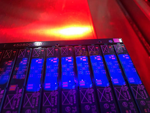 無人機(jī)移動(dòng)電源PCB板元器件批覆三防硅膠應(yīng)用方案